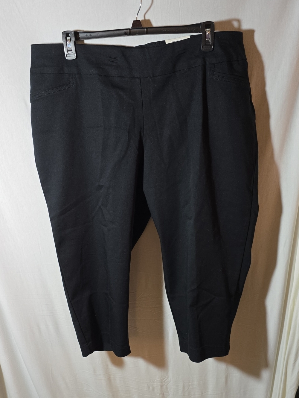 NEW croft & barrow Black Pull-On Effortless Stretch Capri Pants